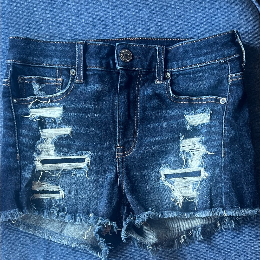 American Eagle size 2, high-rise Shortie